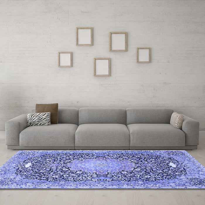 Machine Washable Medallion Blue Traditional Rug in a Living Room, wshtr4458blu