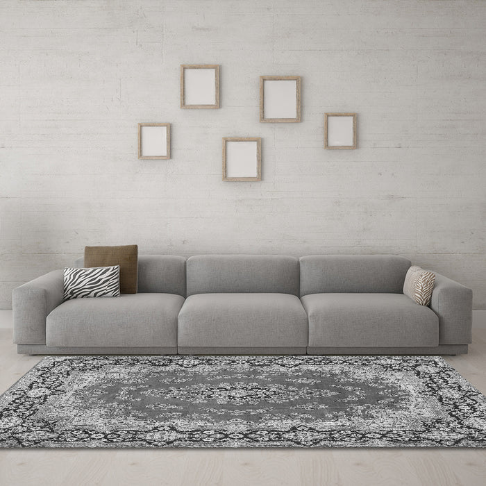 Machine Washable Medallion Gray Traditional Rug in a Living Room,, wshtr445gry