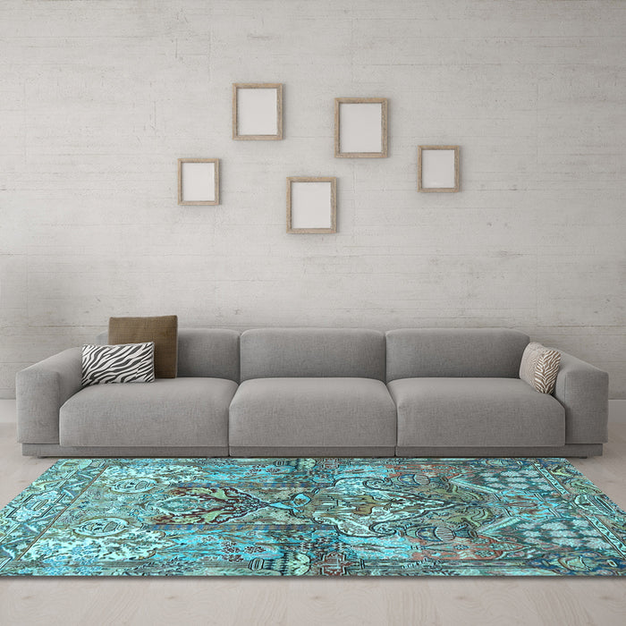 Machine Washable Persian Light Blue Traditional Rug in a Living Room, wshtr4461lblu