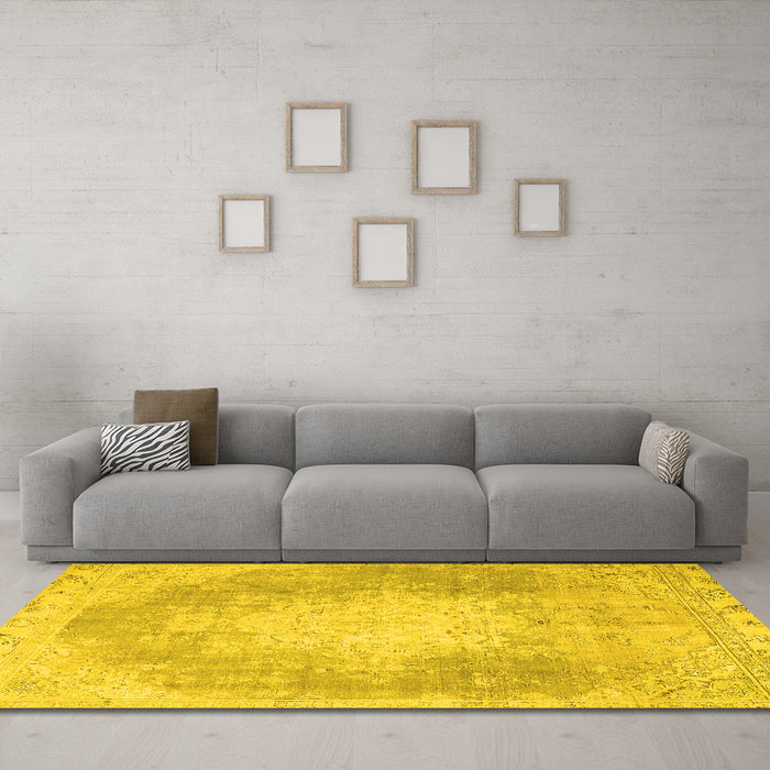 Machine Washable Persian Yellow Traditional Rug in a Living Room, wshtr4462yw