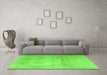 Machine Washable Persian Green Traditional Area Rugs in a Living Room,, wshtr4464grn