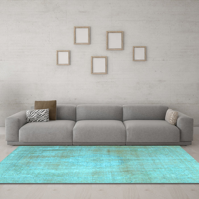 Machine Washable Persian Light Blue Traditional Rug in a Living Room, wshtr4464lblu