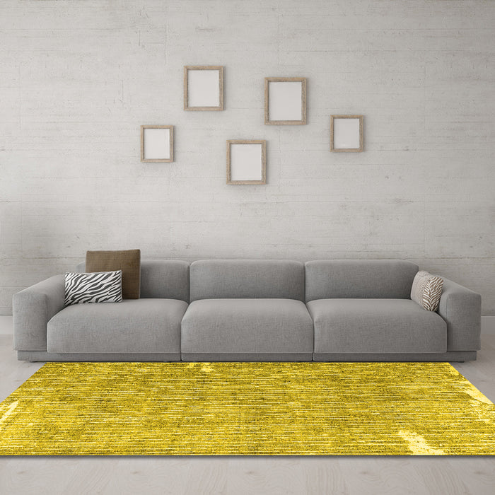 Machine Washable Persian Yellow Traditional Rug in a Living Room, wshtr4466yw