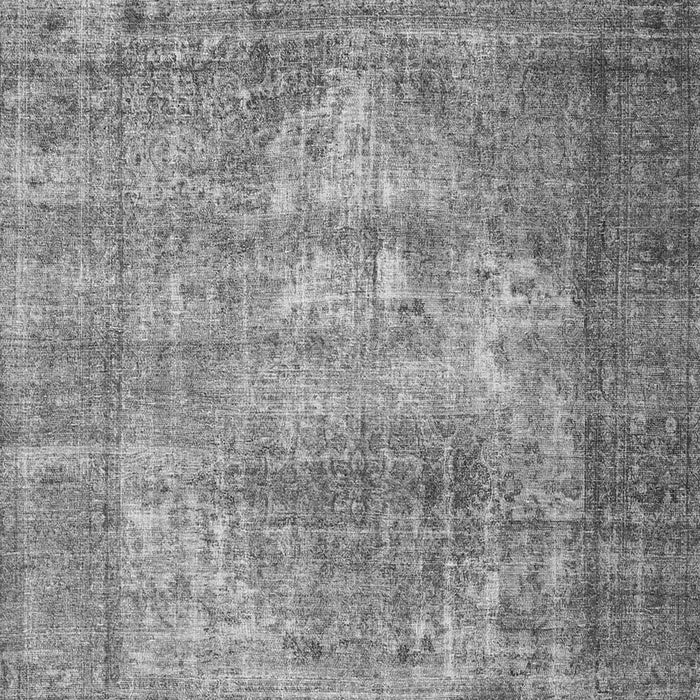 Serging Thickness of Machine Washable Persian Gray Traditional Rug, wshtr4467gry