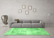 Machine Washable Persian Emerald Green Traditional Area Rugs in a Living Room,, wshtr4468emgrn