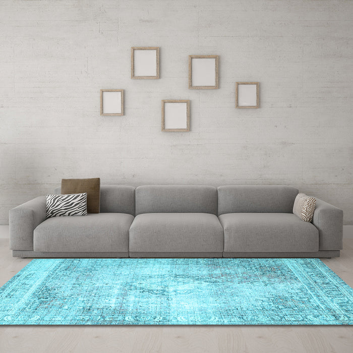 Machine Washable Persian Light Blue Traditional Rug in a Living Room, wshtr4468lblu