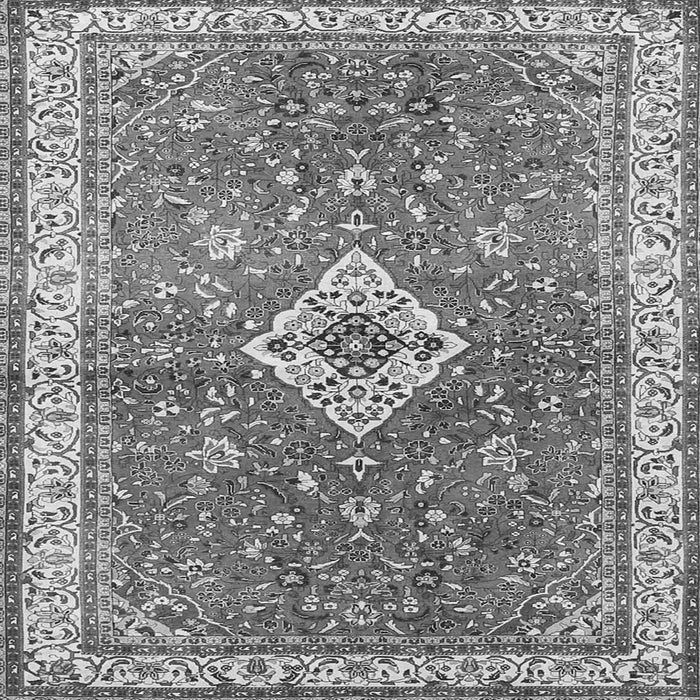 Serging Thickness of Medallion Gray Traditional Rug, tr4475gry