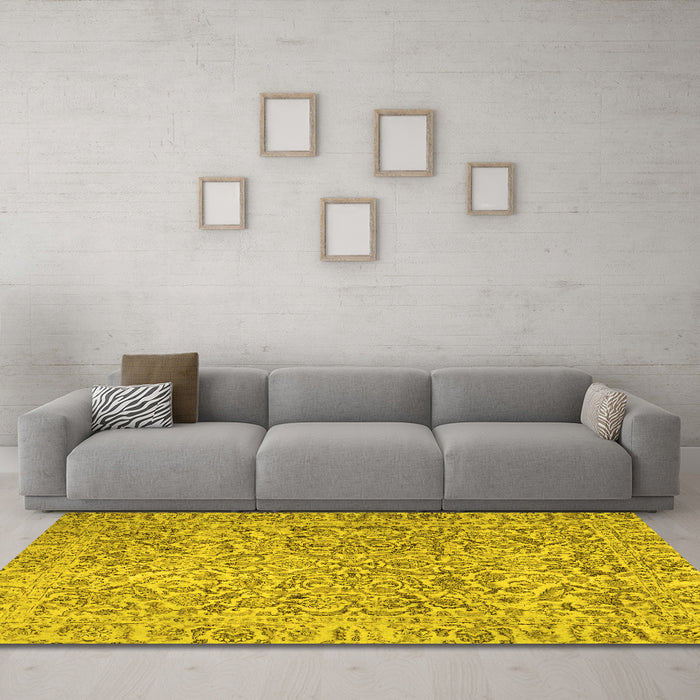 Machine Washable Persian Yellow Traditional Rug in a Living Room, wshtr4476yw