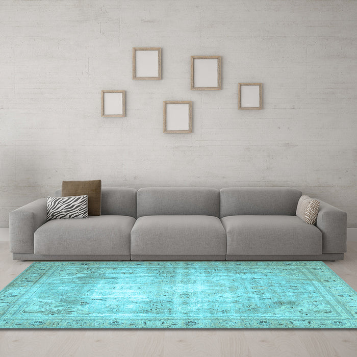 Machine Washable Persian Light Blue Traditional Rug in a Living Room, wshtr4478lblu