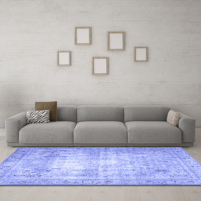 Machine Washable Persian Blue Traditional Rug in a Living Room, wshtr4478blu