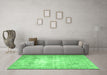 Machine Washable Persian Emerald Green Traditional Area Rugs in a Living Room,, wshtr4478emgrn