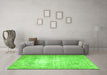 Machine Washable Persian Green Traditional Area Rugs in a Living Room,, wshtr4478grn