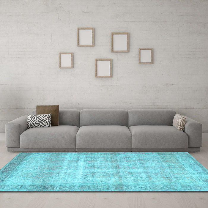 Machine Washable Persian Light Blue Traditional Rug in a Living Room, wshtr4479lblu