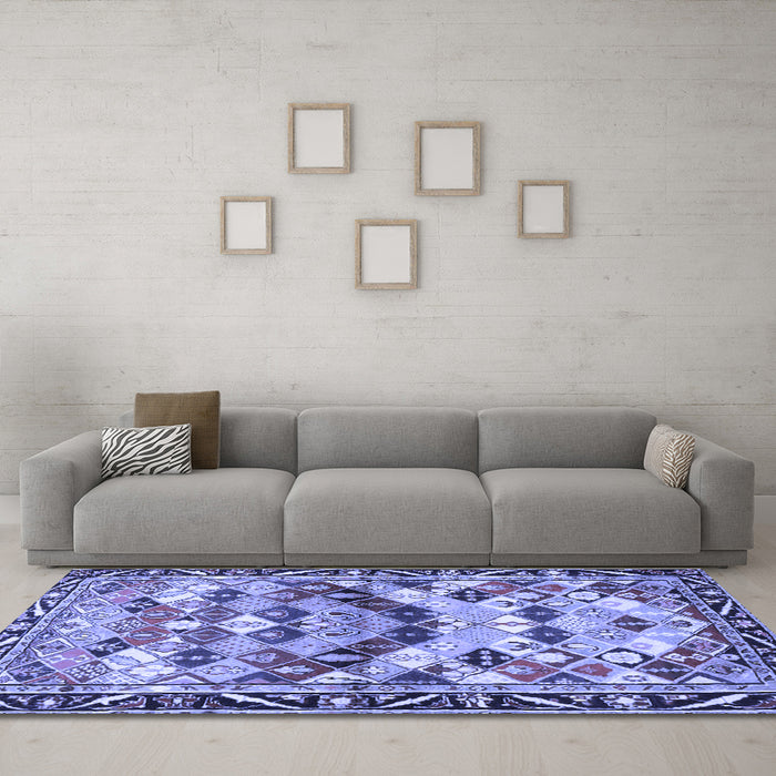 Machine Washable Persian Blue Traditional Rug in a Living Room, wshtr4484blu