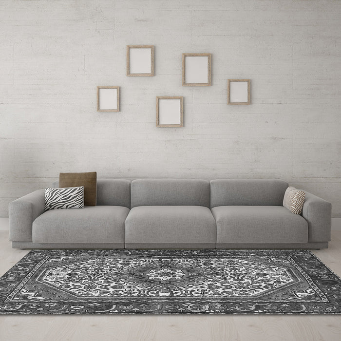 Machine Washable Medallion Gray Traditional Rug in a Living Room,, wshtr4486gry