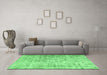 Machine Washable Persian Emerald Green Traditional Area Rugs in a Living Room,, wshtr4488emgrn