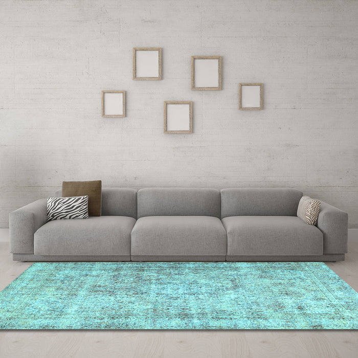 Machine Washable Persian Light Blue Traditional Rug in a Living Room, wshtr4488lblu