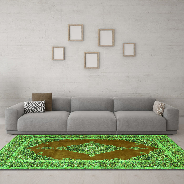 Machine Washable Medallion Green Traditional Area Rugs in a Living Room,, wshtr4489grn