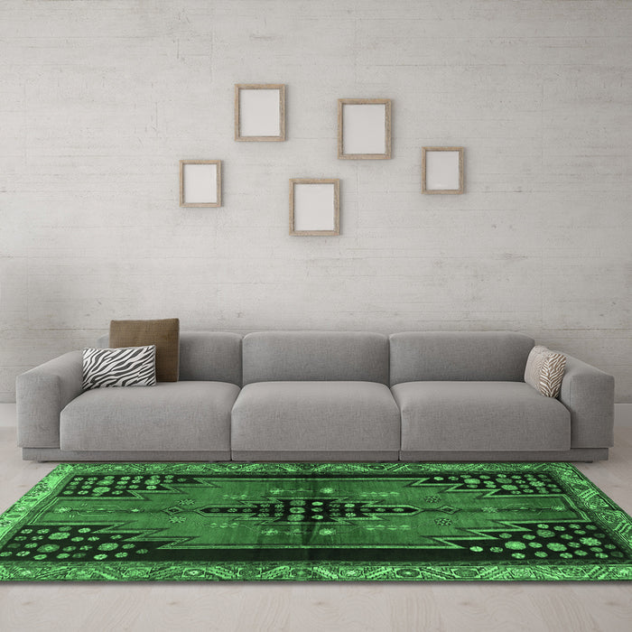 Machine Washable Persian Emerald Green Traditional Area Rugs in a Living Room,, wshtr448emgrn