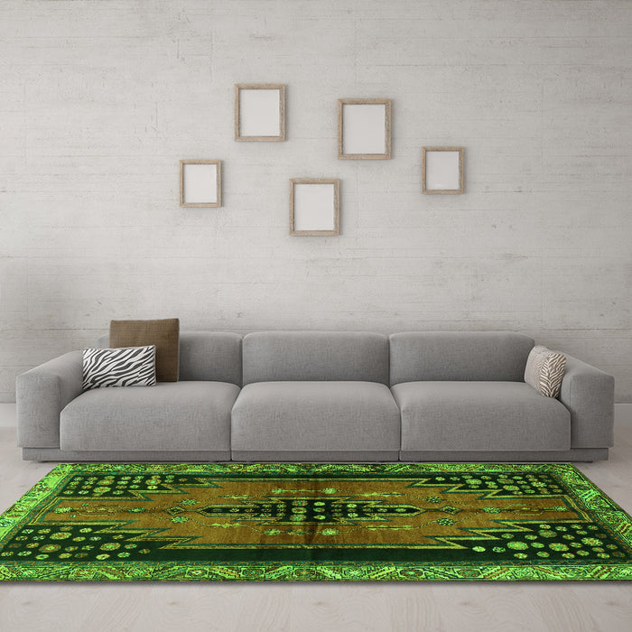 Machine Washable Persian Green Traditional Area Rugs in a Living Room,, wshtr448grn