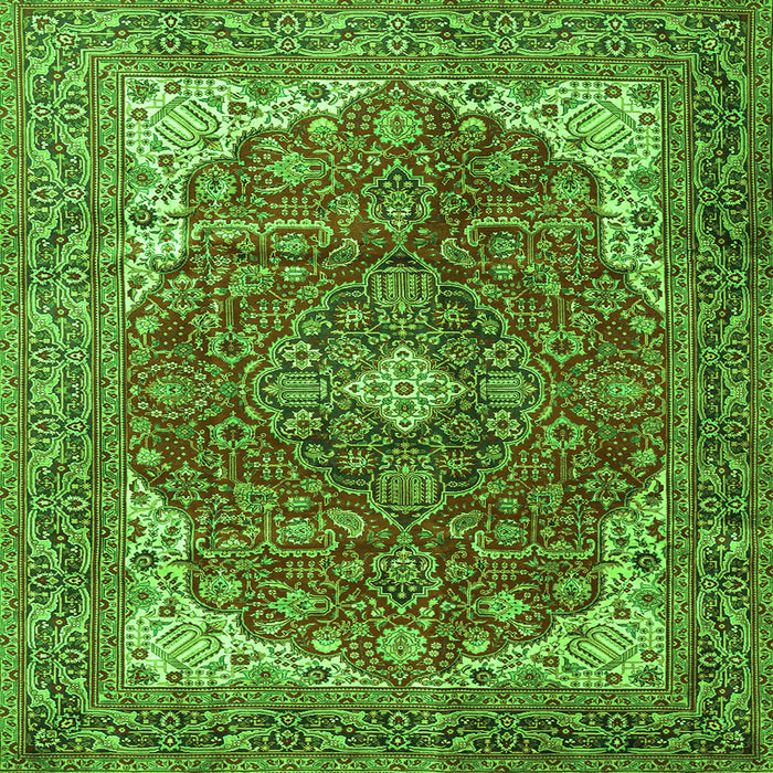 Serging Thickness of Medallion Green Traditional Rug, tr4490grn