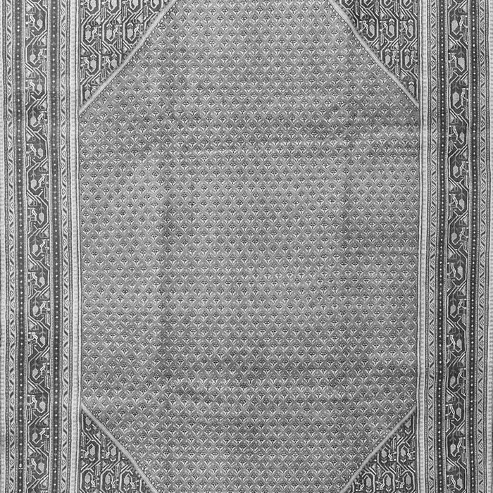 Serging Thickness of Machine Washable Persian Gray Traditional Rug, wshtr4491gry