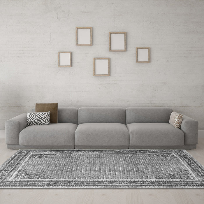 Machine Washable Persian Gray Traditional Rug in a Living Room,, wshtr4491gry