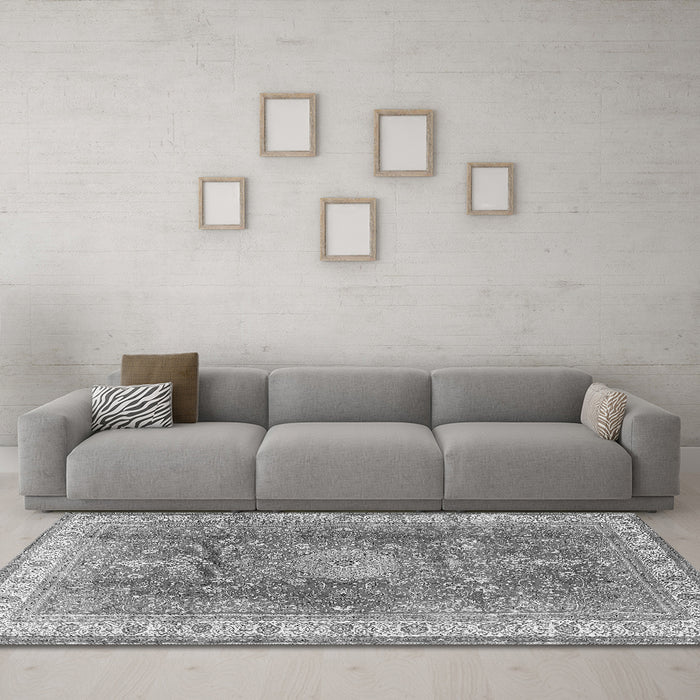 Machine Washable Medallion Gray Traditional Rug in a Living Room,, wshtr4492gry