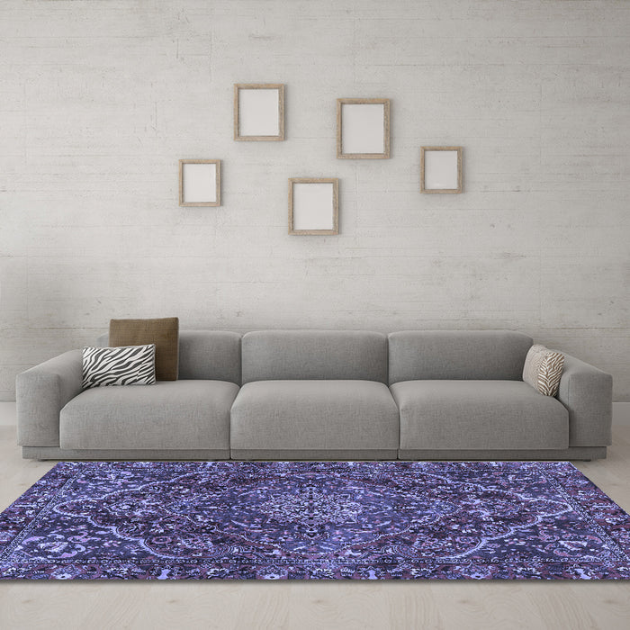 Machine Washable Persian Blue Traditional Rug in a Living Room, wshtr4493blu