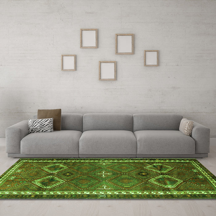 Machine Washable Persian Green Traditional Area Rugs in a Living Room,, wshtr4495grn