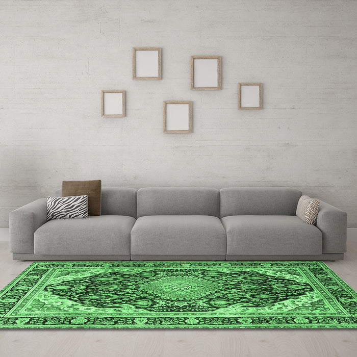 Machine Washable Persian Emerald Green Traditional Area Rugs in a Living Room,, wshtr4497emgrn