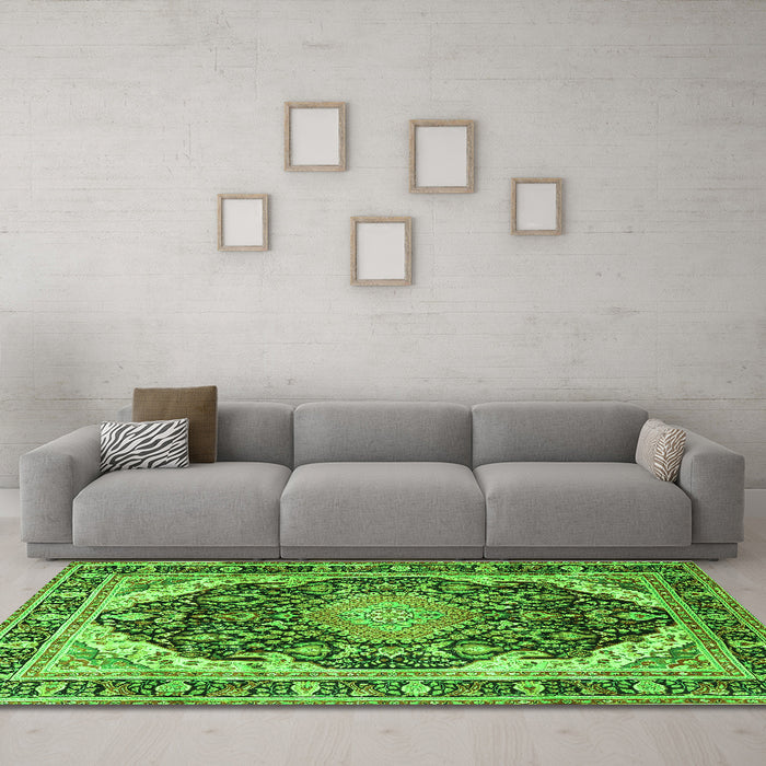 Machine Washable Persian Green Traditional Area Rugs in a Living Room,, wshtr4497grn