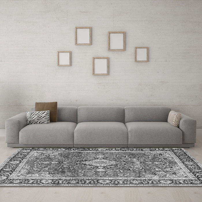 Machine Washable Medallion Gray Traditional Rug in a Living Room,, wshtr4498gry