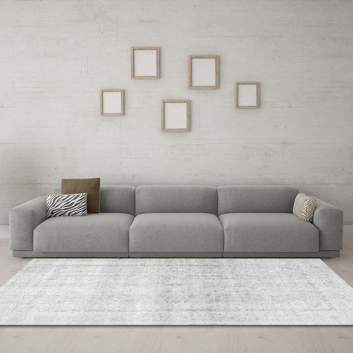 Machine Washable Persian Gray Traditional Rug in a Living Room,, wshtr4500gry