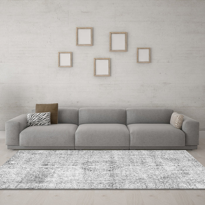 Machine Washable Persian Gray Traditional Rug in a Living Room,, wshtr4506gry