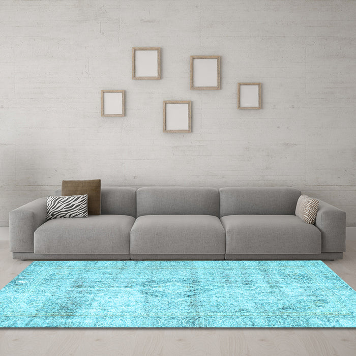 Machine Washable Persian Light Blue Traditional Rug in a Living Room, wshtr4506lblu
