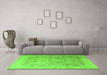 Machine Washable Persian Green Traditional Area Rugs in a Living Room,, wshtr4507grn