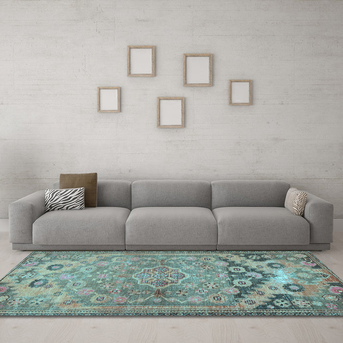 Machine Washable Persian Light Blue Traditional Rug in a Living Room, wshtr4509lblu