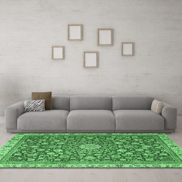 Machine Washable Medallion Emerald Green Traditional Area Rugs in a Living Room,, wshtr4513emgrn