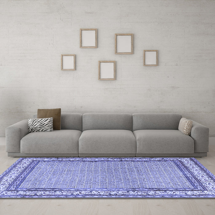 Machine Washable Persian Blue Traditional Rug in a Living Room, wshtr4518blu