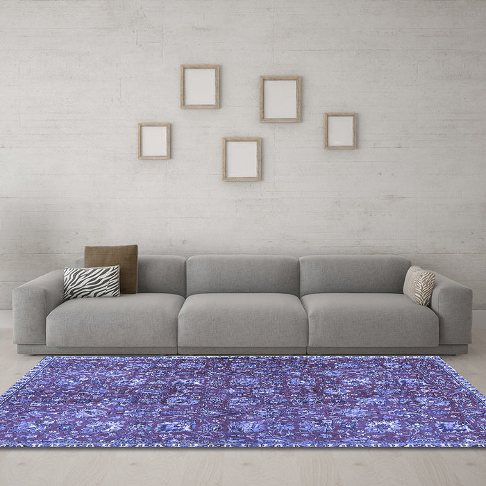 Machine Washable Persian Blue Traditional Rug in a Living Room, wshtr4521blu