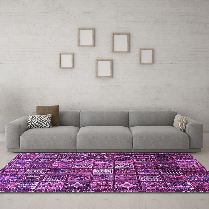 Machine Washable Persian Purple Traditional Area Rugs in a Living Room, wshtr4528pur
