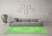 Machine Washable Persian Green Traditional Area Rugs in a Living Room,, wshtr4529grn