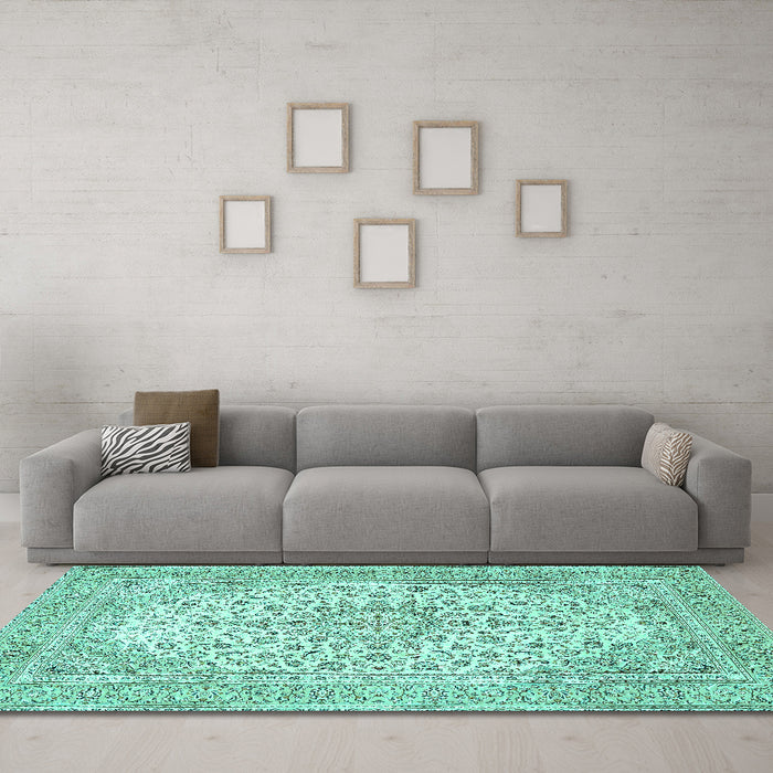 Machine Washable Persian Turquoise Traditional Area Rugs in a Living Room,, wshtr4529turq