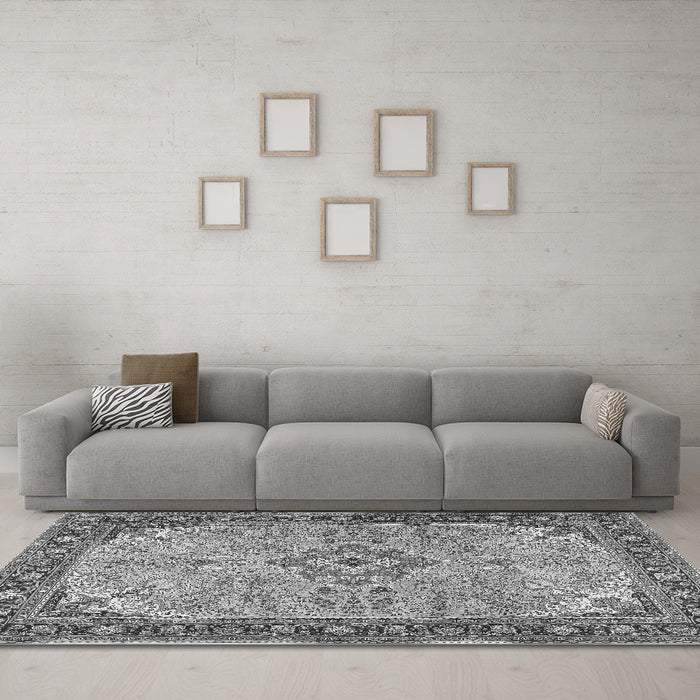 Machine Washable Medallion Gray Traditional Rug in a Living Room,, wshtr4530gry