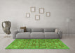 Machine Washable Persian Green Traditional Area Rugs in a Living Room,, wshtr4532grn