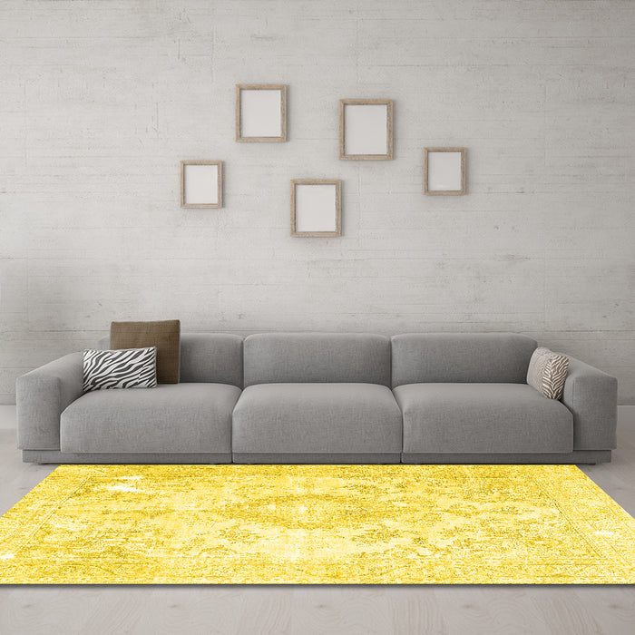 Machine Washable Persian Yellow Traditional Rug in a Living Room, wshtr4533yw