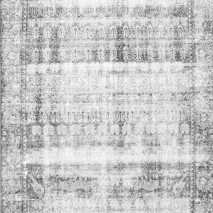 Serging Thickness of Machine Washable Persian Gray Traditional Rug, wshtr4537gry