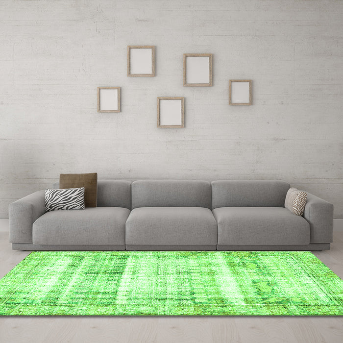 Machine Washable Persian Green Traditional Area Rugs in a Living Room,, wshtr4537grn