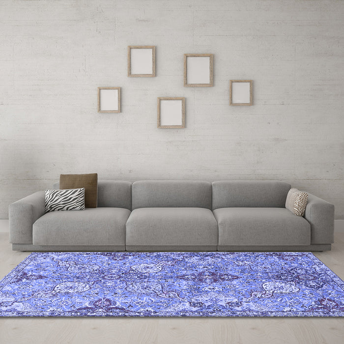 Machine Washable Persian Blue Traditional Rug in a Living Room, wshtr4539blu